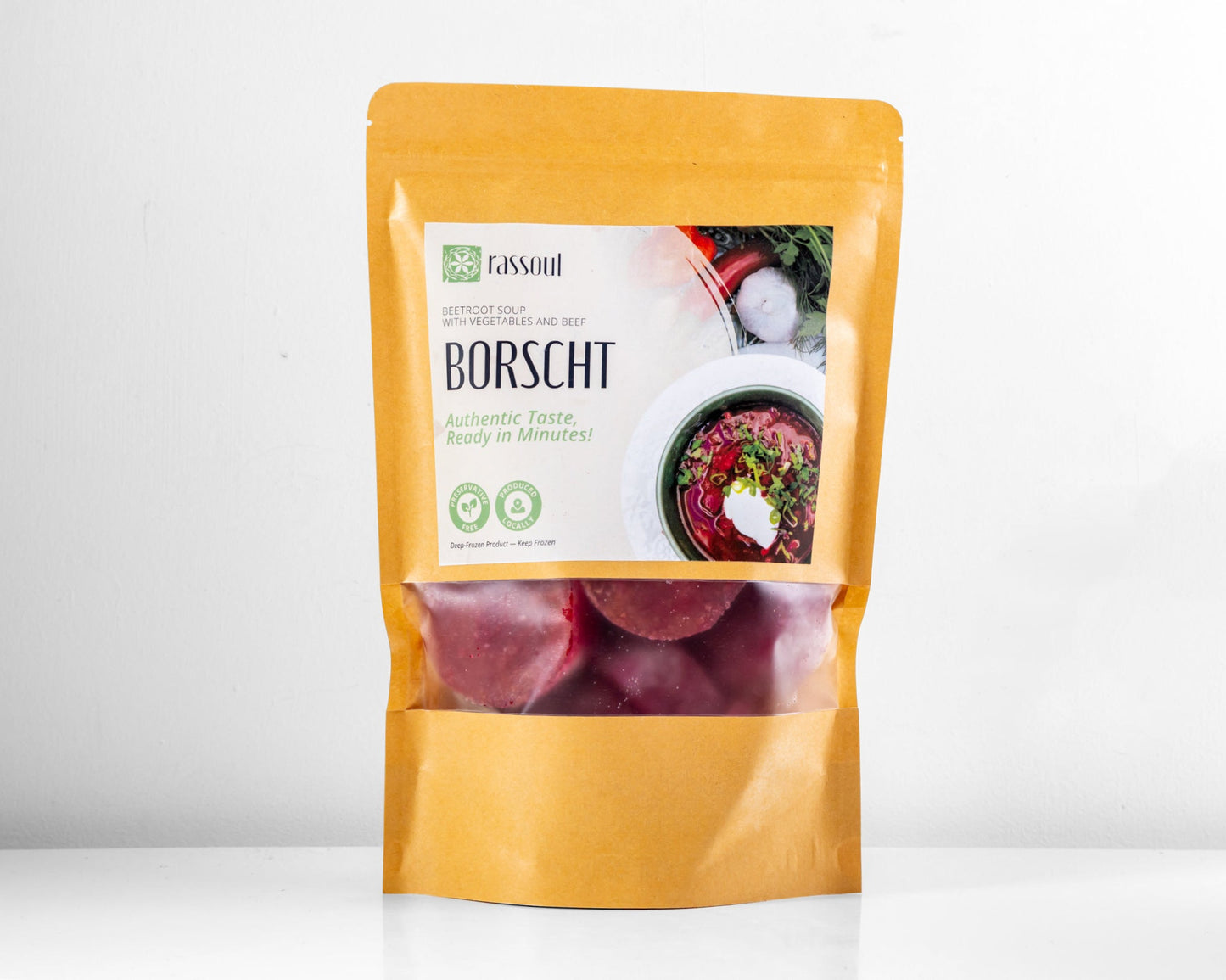 Front of Rassoul Borscht 750g packaging – traditional Eastern European beet soup, ready to heat and serve.